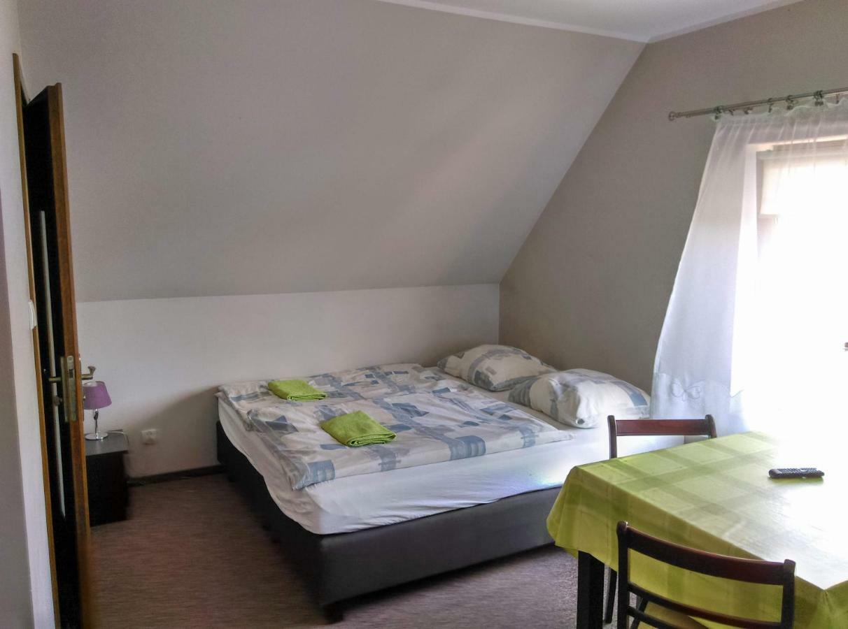 Gosciniec W Ogrodzie Lägenhet Brusy Exteriör bild